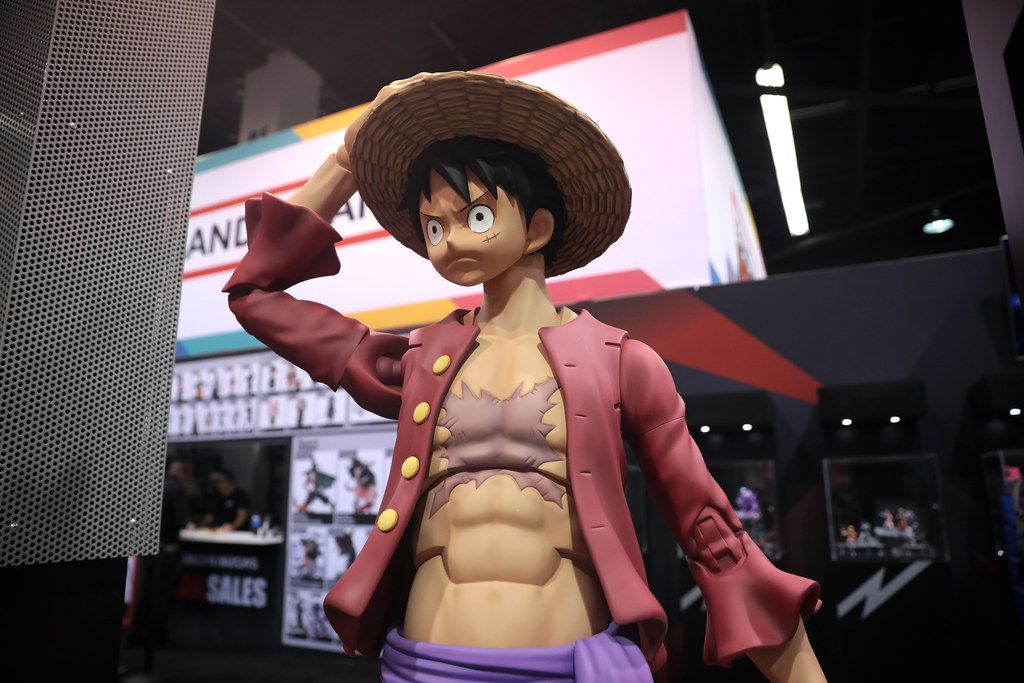 Estatua de Monkey D. Luffy en una convención